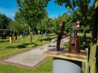 761 Beelden Lissewege